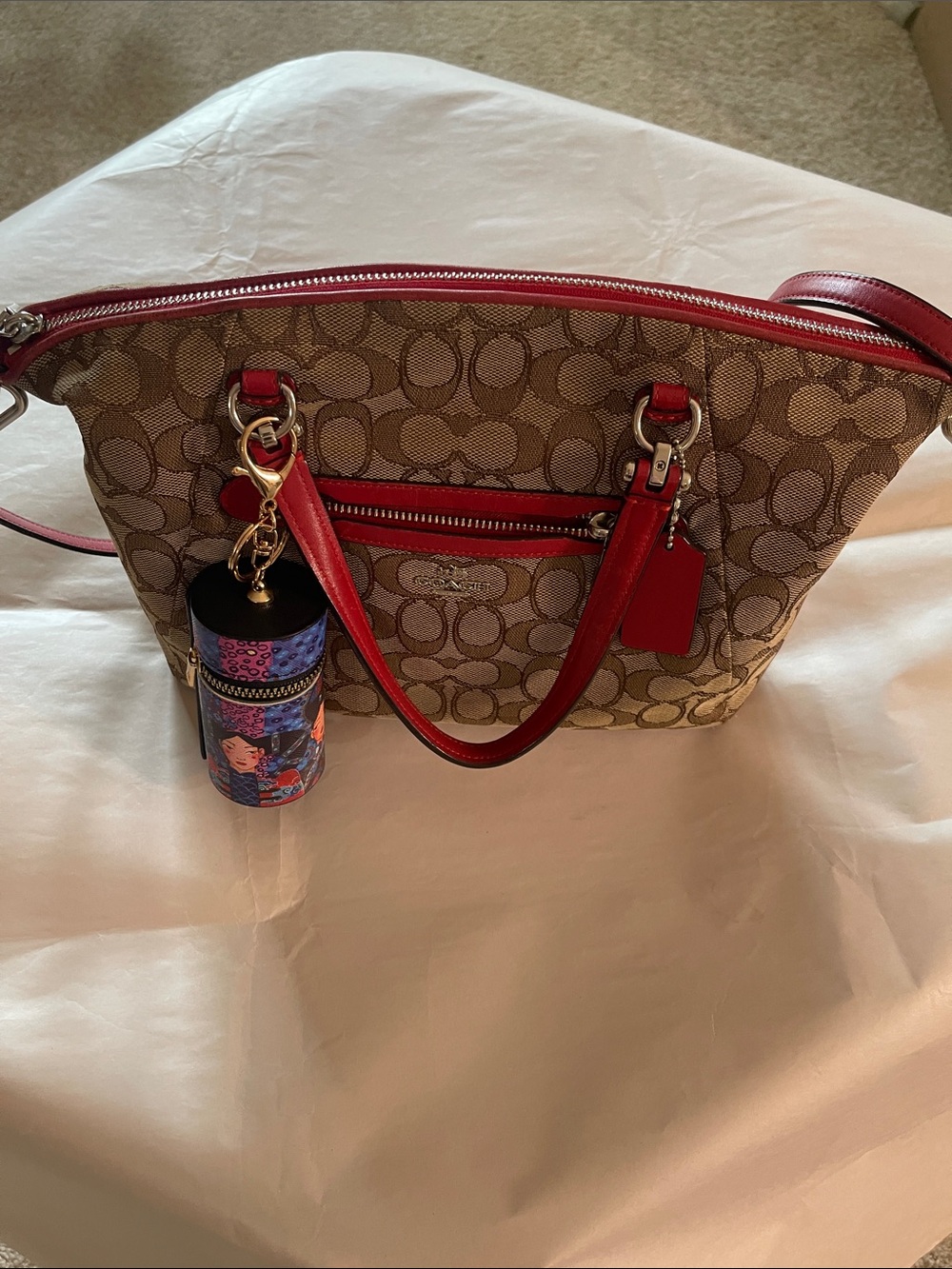 Compact purple Patterned Cylinder Keychain Pouch - Picture 4 of 4